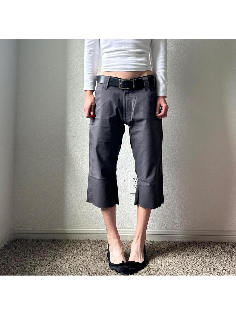 Vintage y2k low rise wide leg flare cropped cargo pants / capris